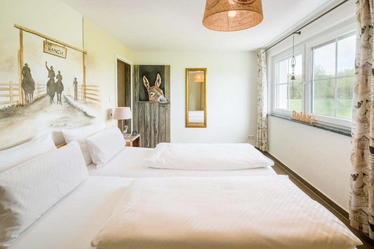 Hotel Hofgut Tiergarten Aulendorf Ngoại thất bức ảnh