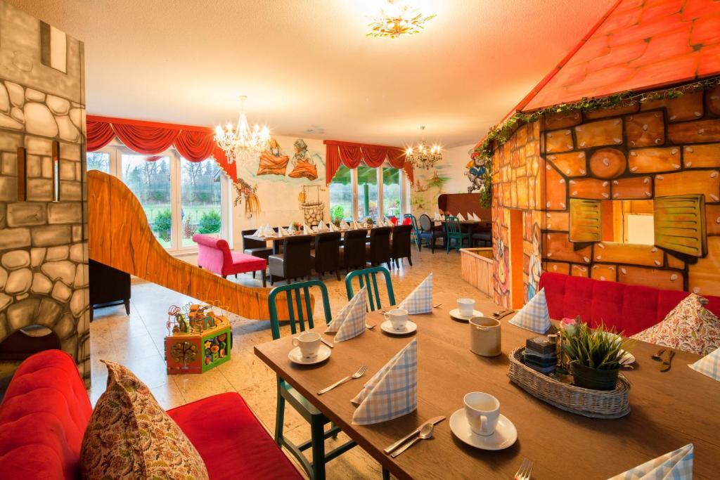 Hotel Hofgut Tiergarten Aulendorf Ngoại thất bức ảnh
