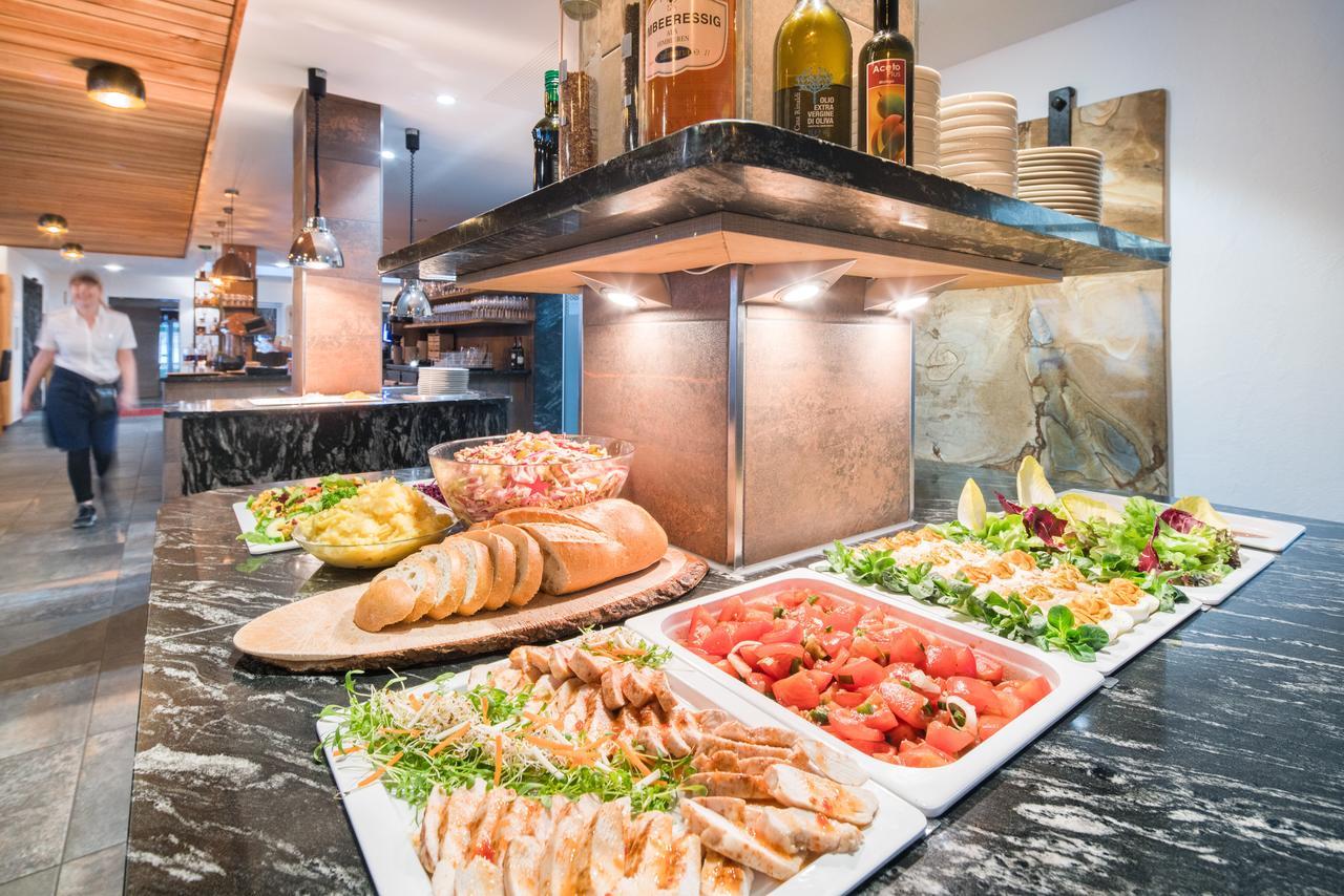 Hotel Hofgut Tiergarten Aulendorf Ngoại thất bức ảnh