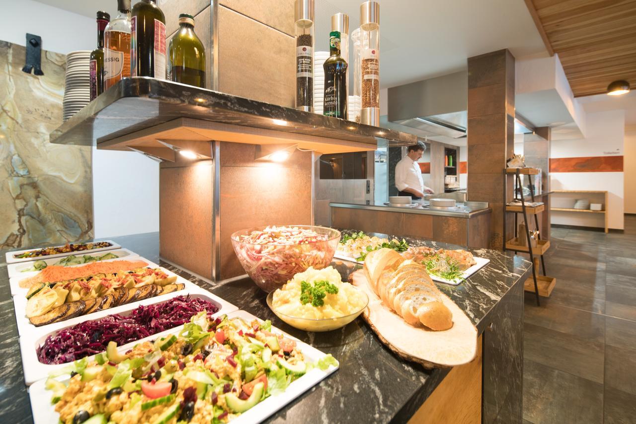 Hotel Hofgut Tiergarten Aulendorf Ngoại thất bức ảnh