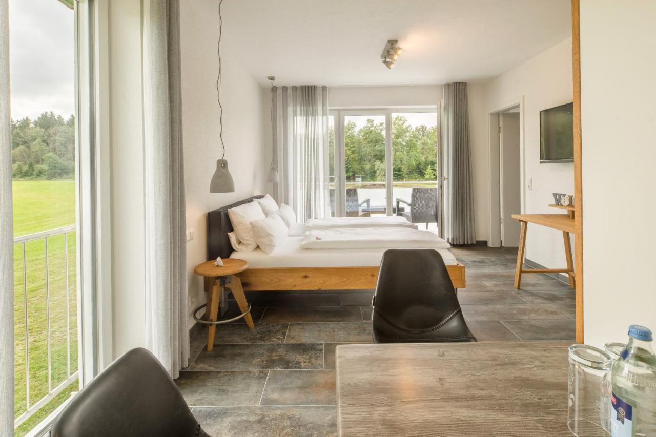 Hotel Hofgut Tiergarten Aulendorf Ngoại thất bức ảnh